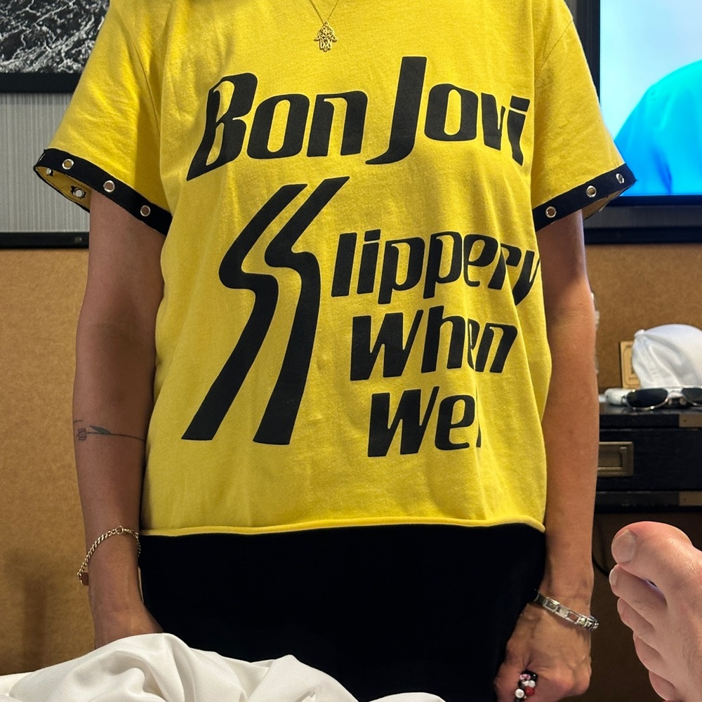 Yellow Graphic Men’s Bon Jovi Slippery When Wet Band T-Shirt